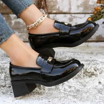 Новые поступления Лоферы большого размера Женщина с пряжкой Блестящие черные офисные туфли Обувь Слипоны Офисная и карьерная классическая обувь для женщин 2023
