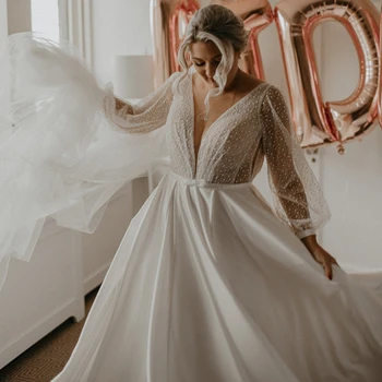 13875# Мода Глубокий V-образный вырез A-образный вырез А-образный шлейф Аппликации Иллюзия Кружева Спинка Свадебное платье Сексуальное свадебное платье Vestido de novia